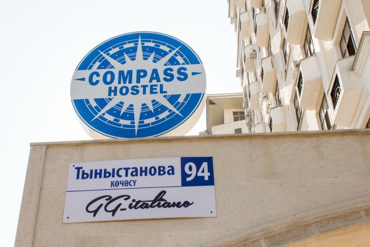 Compass Hostel Bishkek Exteriör bild